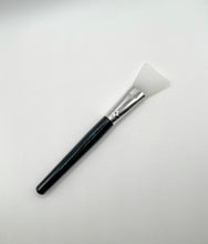 Face Mask Applicator
